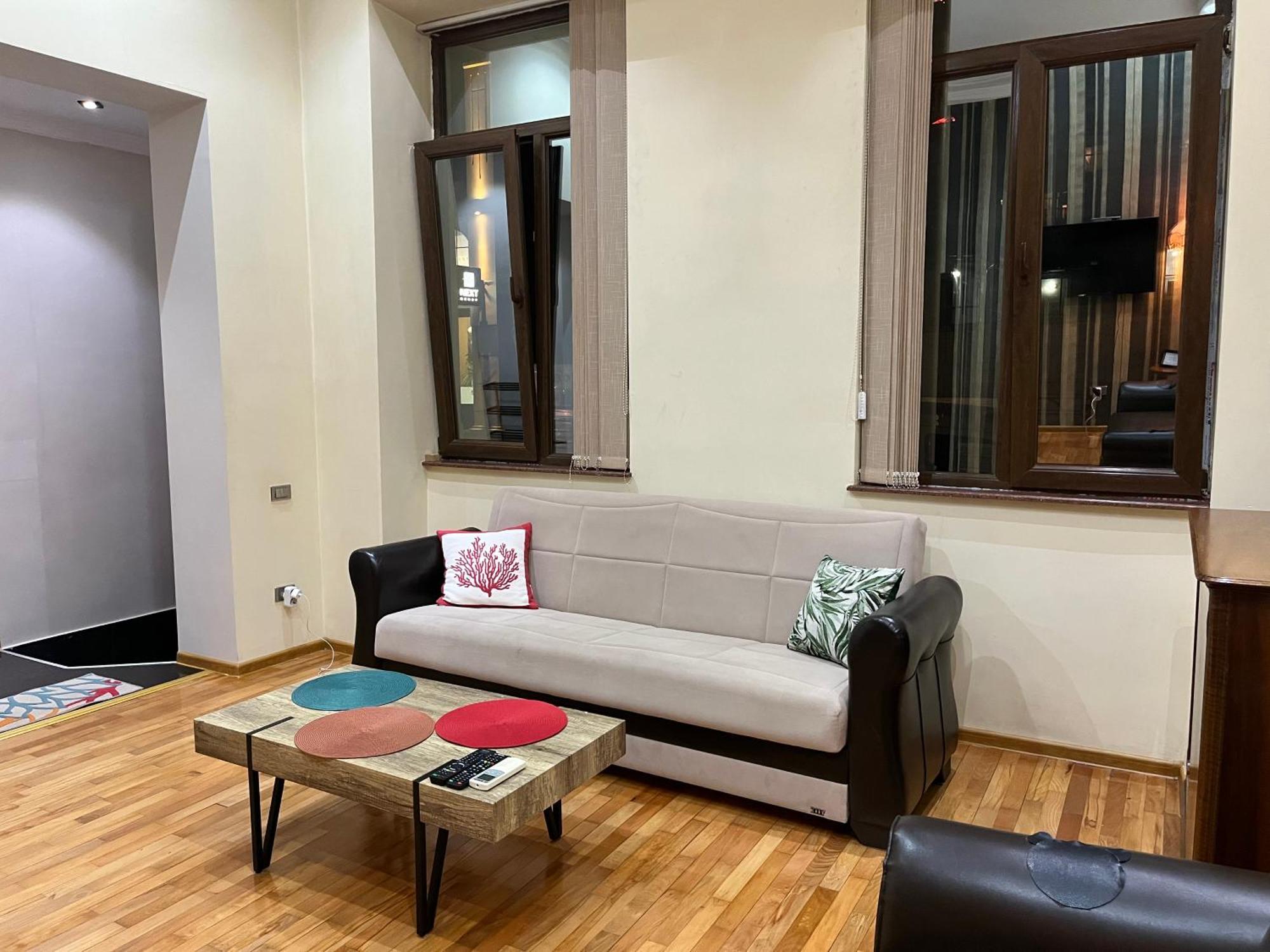 Old Batumi Apartment On Kostava 9 Εξωτερικό φωτογραφία